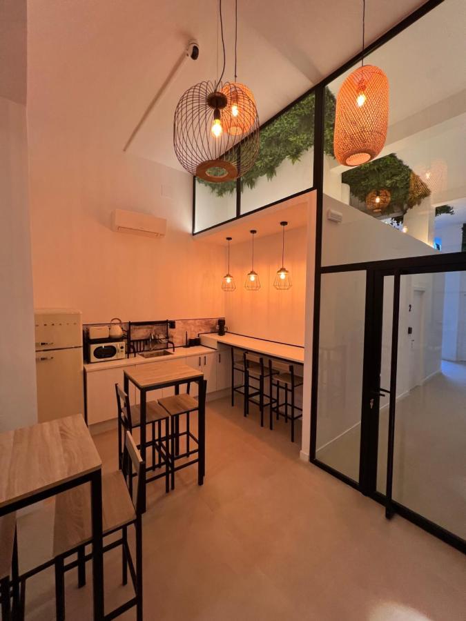Nina Mala Hotel บาเลนเซีย ภายนอก รูปภาพ