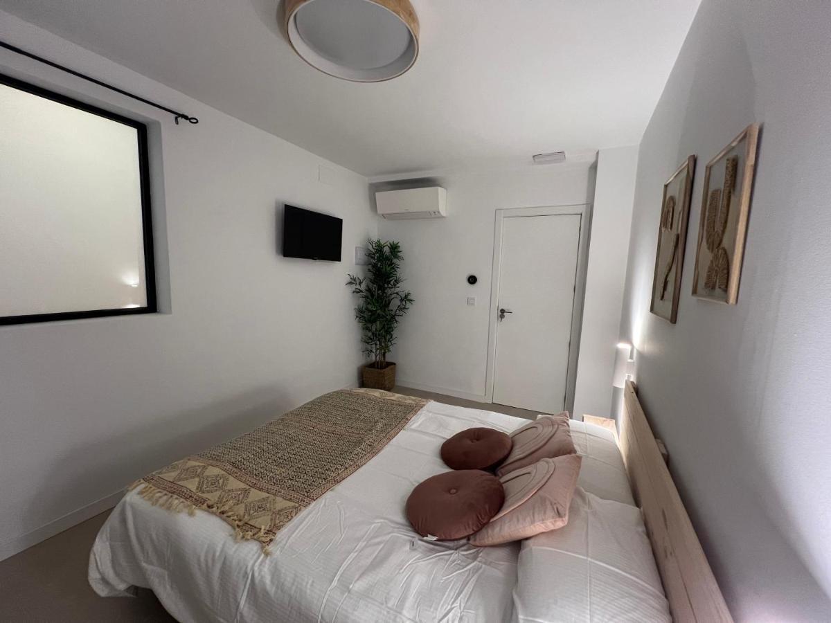 Nina Mala Hotel บาเลนเซีย ภายนอก รูปภาพ