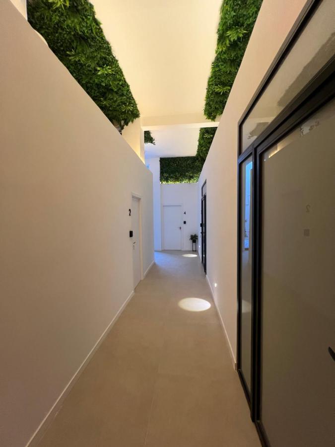 Nina Mala Hotel บาเลนเซีย ภายนอก รูปภาพ